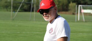 俄甲第25轮：乌法3-0主场完胜阿姆卡尔，新帅取开门红摆脱降级泥潭