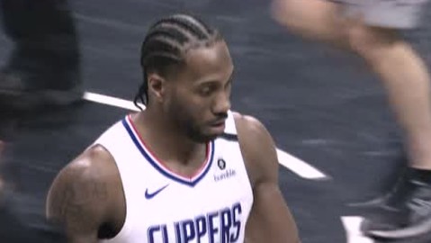 快船这是咋了？主场喂饭式输球，哈登神一场鬼一场看得脑仁疼！