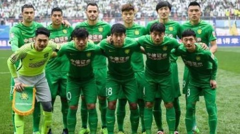 中超第11轮︱上海海港5-2长春亚泰：武磊古斯塔沃双响，卫冕冠军主场延续碾压之势