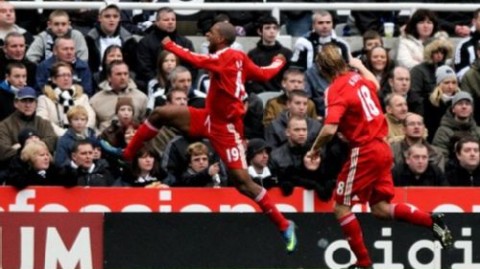 英超第20轮利物浦4-1逆转纽卡：埃基蒂克双响+维尔茨传射，红军终结5轮不胜升至第五