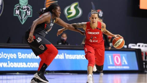 希德曼末节独砍16分，山猫86-79逆转梦想